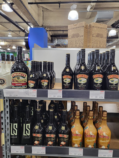 Wine Store «BevMo!», reviews and photos, 525 Embarcadero West, Oakland, CA 94607, USA