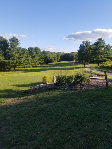 Golf Course «Hocking Hills Golf Club», reviews and photos, 14405 Country Club Ln, Logan, OH 43138, USA