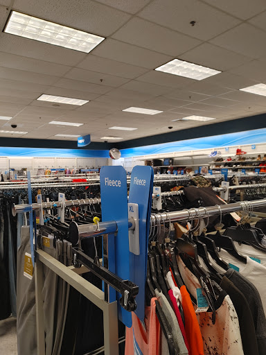 Clothing Store «Ross Dress for Less», reviews and photos, 135 Brandon Town Center Dr, Brandon, FL 33511, USA