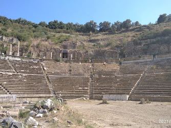 Magnesia Theatron