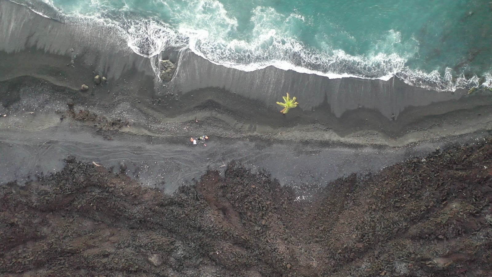 Lone Palm beach'in fotoğrafı - rahatlamayı sevenler arasında popüler bir yer