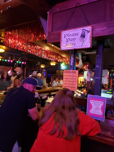 Bar & Grill «Chestnut Station», reviews and photos, 410 Chestnut St, Gadsden, AL 35901, USA