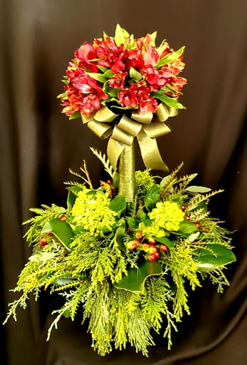 Florist «A Touch Of Elegance Florist», reviews and photos, 12123 Shelbyville Rd, Louisville, KY 40243, USA