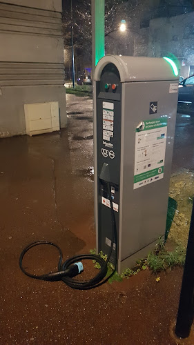 Borne de recharge de véhicules électriques Eco Charge 77 Charging Station Savigny-le-Temple