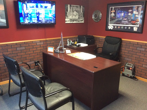 Used Car Dealer «Efkamp Auto Sales», reviews and photos, 4240 NW 2nd St, Des Moines, IA 50313, USA