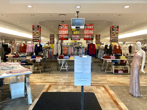 Department Store «Lord & Taylor», reviews and photos, 1701 Sunrise Hwy, Bay Shore, NY 11706, USA