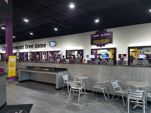 Gym «Planet Fitness», reviews and photos, 348 E New York Ave, DeLand, FL 32724, USA