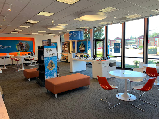 Cell Phone Store «AT&T», reviews and photos, 1900 McLoughlin Blvd #200b, Oregon City, OR 97045, USA