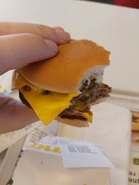 Cheeseburger du Restauration rapide McDonald's Saint Witz - n°4