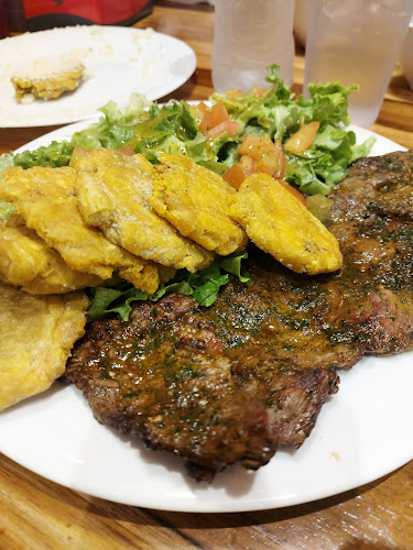 Opiniones de Los Portones Asadero Restaurante en Guayaquil - Restaurante