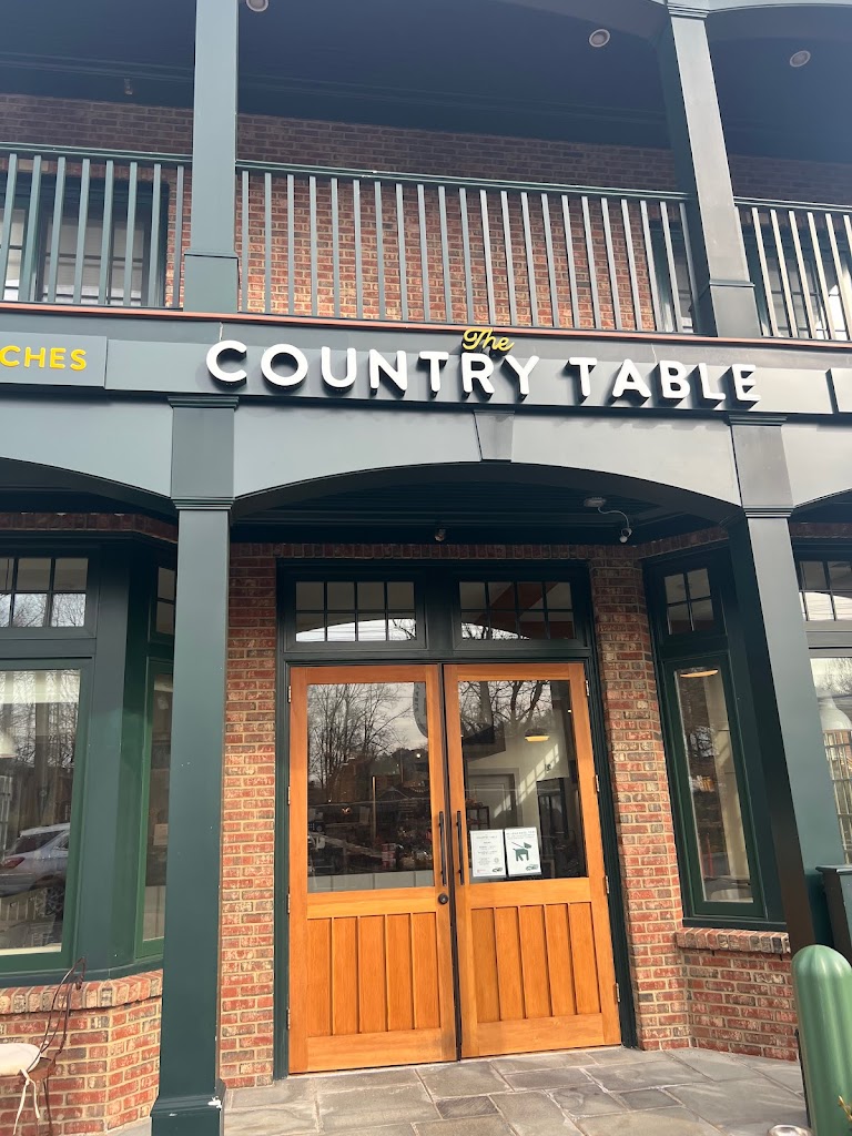 The Country Table 06831