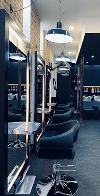 CHEZ EDGAR COIFFEUR COLORISTE à Paris