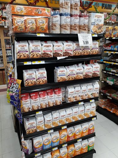 Supermarket «Trade Fair Supermarket», reviews and photos, 2220 36th Ave, Long Island City, NY 11106, USA