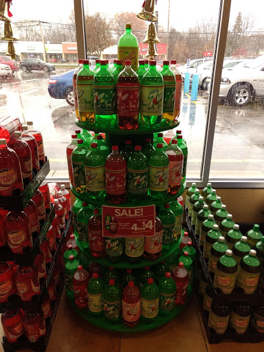 Supermarket «Giant Eagle Supermarket», reviews and photos, 755 S Broadway, Geneva, OH 44041, USA