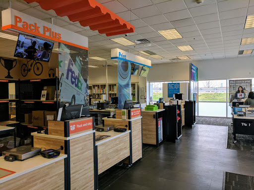 Print Shop «FedEx Office Print & Ship Center», reviews and photos, 1 Quality Way, Iselin, NJ 08830, USA