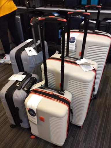 Department Store «Nordstrom Rack Tempe Marketplace», reviews and photos, 1900 E Rio Salado Pkwy, Tempe, AZ 85281, USA