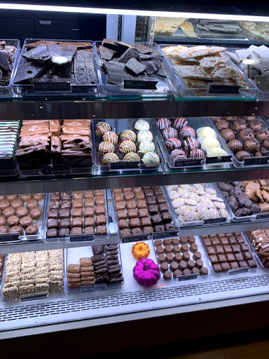 Chocolate Shop «Apple Tree Chocolate», reviews and photos, 754 Asp Ave, Norman, OK 73069, USA