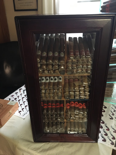 Tobacco Shop «Happy Jack Pipe & Tobacco Shop», reviews and photos, 71 Church St, Laconia, NH 03246, USA