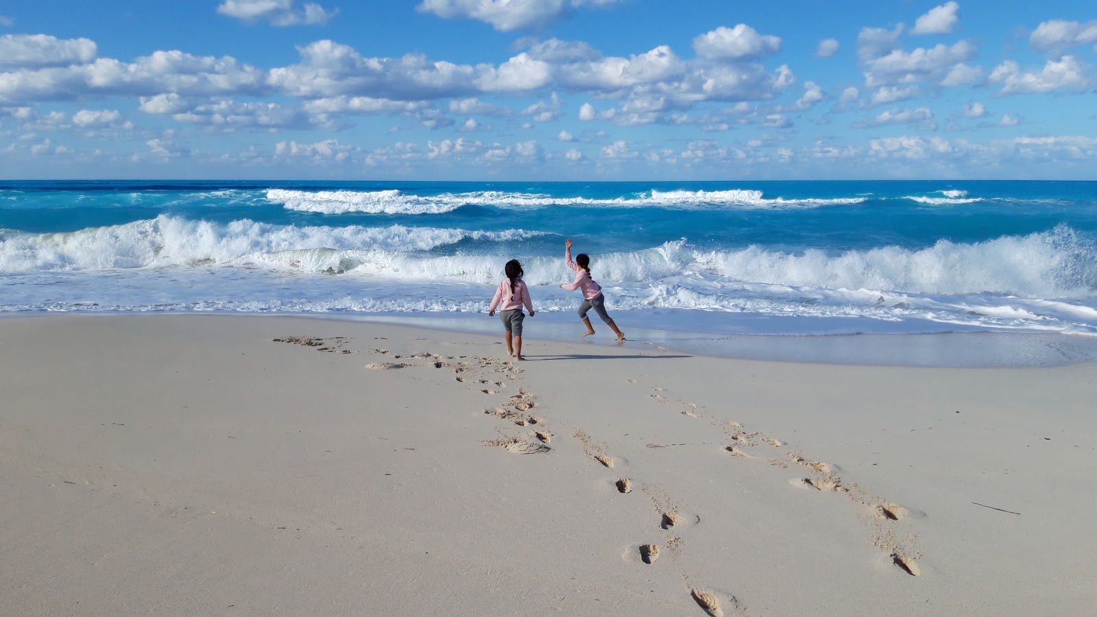 Zomoroda Beach'in fotoğrafı çok temiz temizlik seviyesi ile