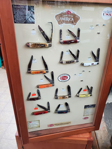 Hardware Store «Broadway Hardware Co», reviews and photos, 614 N Spring St, Sparta, TN 38583, USA