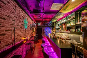 高雄溫室酒吧 The Warm House Bar (Kaohsiung City Lounge Bar) image