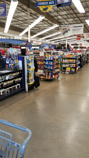 Auto Parts Store «Pep Boys Auto Parts & Service», reviews and photos, 1315 Pacific Coast Hwy, Harbor City, CA 90710, USA