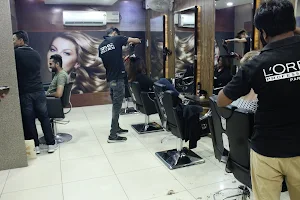 Tanveer Unisex Salon & Academy image