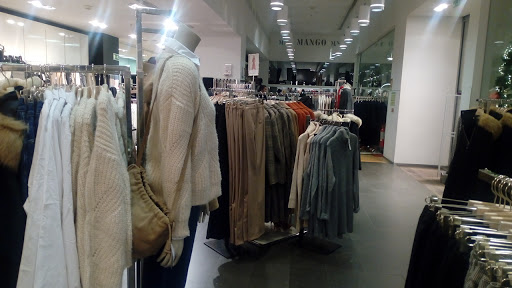 Lojas para comprar casacos para mulheres Oporto