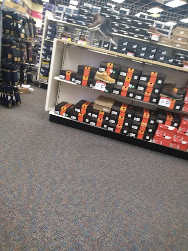 Shoe Store «Shoe Carnival», reviews and photos, 2633 Lakewood Village Dr, North Little Rock, AR 72116, USA