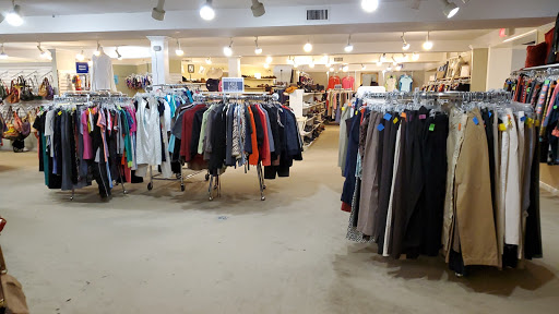 Thrift Store «Re-Uzit Shop of New Holland», reviews and photos, 707 W Main St, New Holland, PA 17557, USA