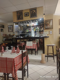 Atmosphère du Pizzeria Pizzéria La Stella d'Oro à Lyon - n°10