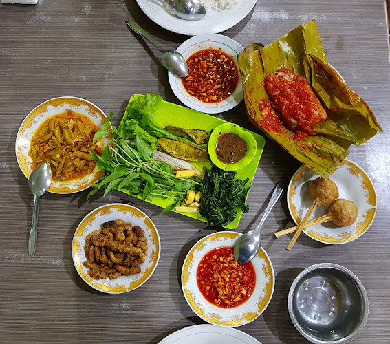 Restoran Keluarga di Kota Palembang: Tempat Makan Khas Palembang yang Harus Dikunjungi