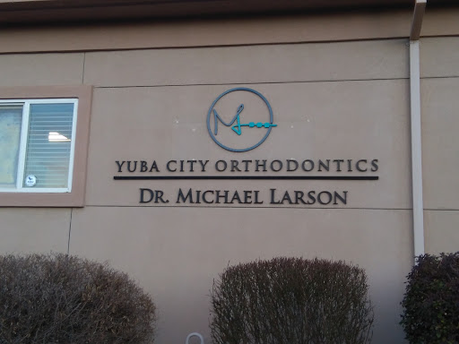 Larson Orthodontics image