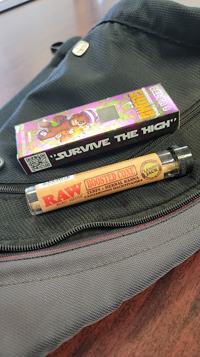 Tobacco Shop «Collective Glass Smoke Shop», reviews and photos, 3616 McRae Blvd #2, El Paso, TX 79925, USA