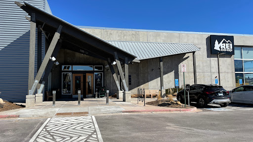 REI, 1376 E Woodmen Rd, Colorado Springs, CO 80920, USA, 
