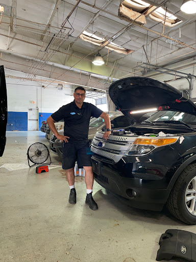 Used Car Dealer «DriveTime Used Cars», reviews and photos, 6728 Randolph Blvd, Live Oak, TX 78233, USA