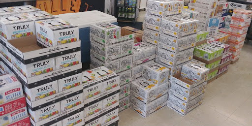 Liquor Store «Southgate Liquors», reviews and photos, 842 Suffield St, Agawam, MA 01001, USA