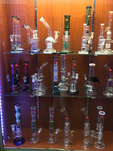 Vaporizer Store «Vape City Smoke Shop», reviews and photos, 406 Washington St, Holliston, MA 01746, USA