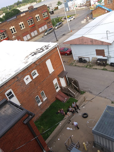 Wine Store «Hy-Vee Wine & Spirits», reviews and photos, 510 E 6th St, Muscatine, IA 52761, USA