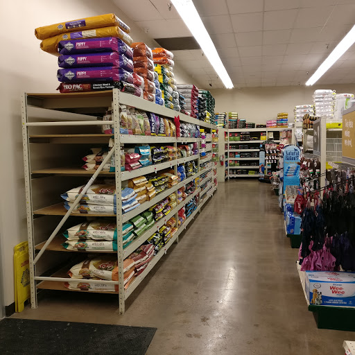 Pet Supply Store «Pet Supplies Plus», reviews and photos, 803 Hillcrest Rd, Mobile, AL 36695, USA