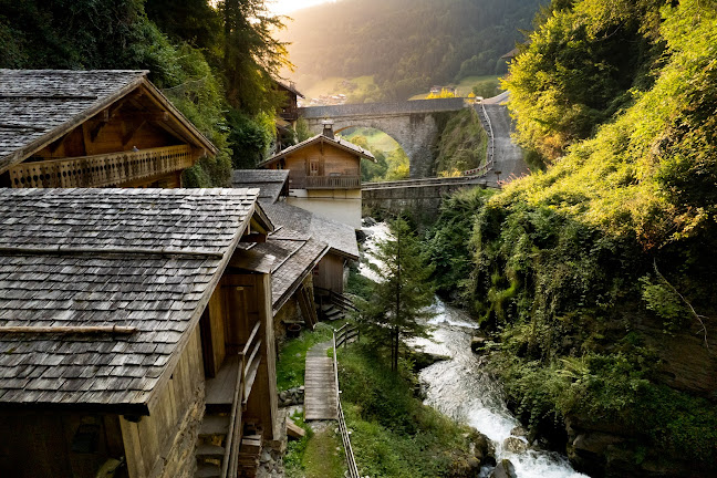 Les Vieux Moulins de la Tine