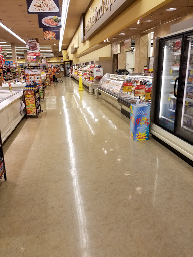 Grocery Store «Safeway», reviews and photos, 2401 N Charles St, Baltimore, MD 21218, USA