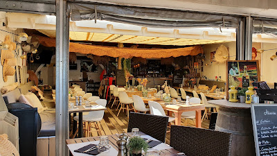 BUNGALOW KAFE à Fréjus