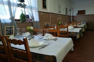 Restaurante Esquina image