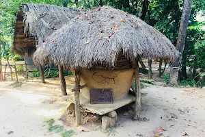 Apē Gama - Traditional Village image