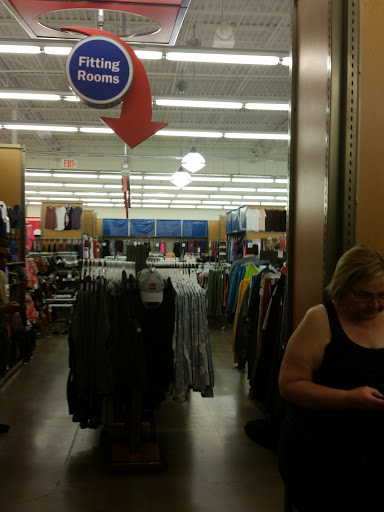 Clothing Store «Old Navy», reviews and photos, 3687 Stone Creek Blvd, Cincinnati, OH 45251, USA