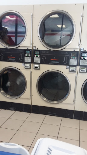 Laundromat «Wash Land», reviews and photos, 2801 Airline Blvd, Portsmouth, VA 23701, USA