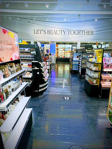 Cosmetics Store «SEPHORA», reviews and photos, 2083 Union St, San Francisco, CA 94123, USA
