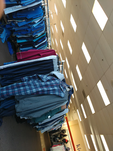 Thrift Store «Goodwill - Pomona», reviews and photos, 215 Philadelphia St, Pomona, CA 91766, USA