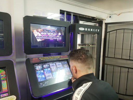 Pawn Shop «VIP Pawn Shop & Guns Orem», reviews and photos, 1015 State St, Orem, UT 84097, USA